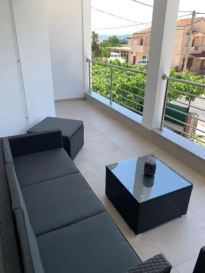 Appartement Vila Fajen Sukosan Apartment